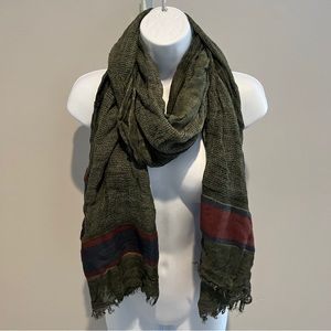 Tantrend green/blue/red scarf